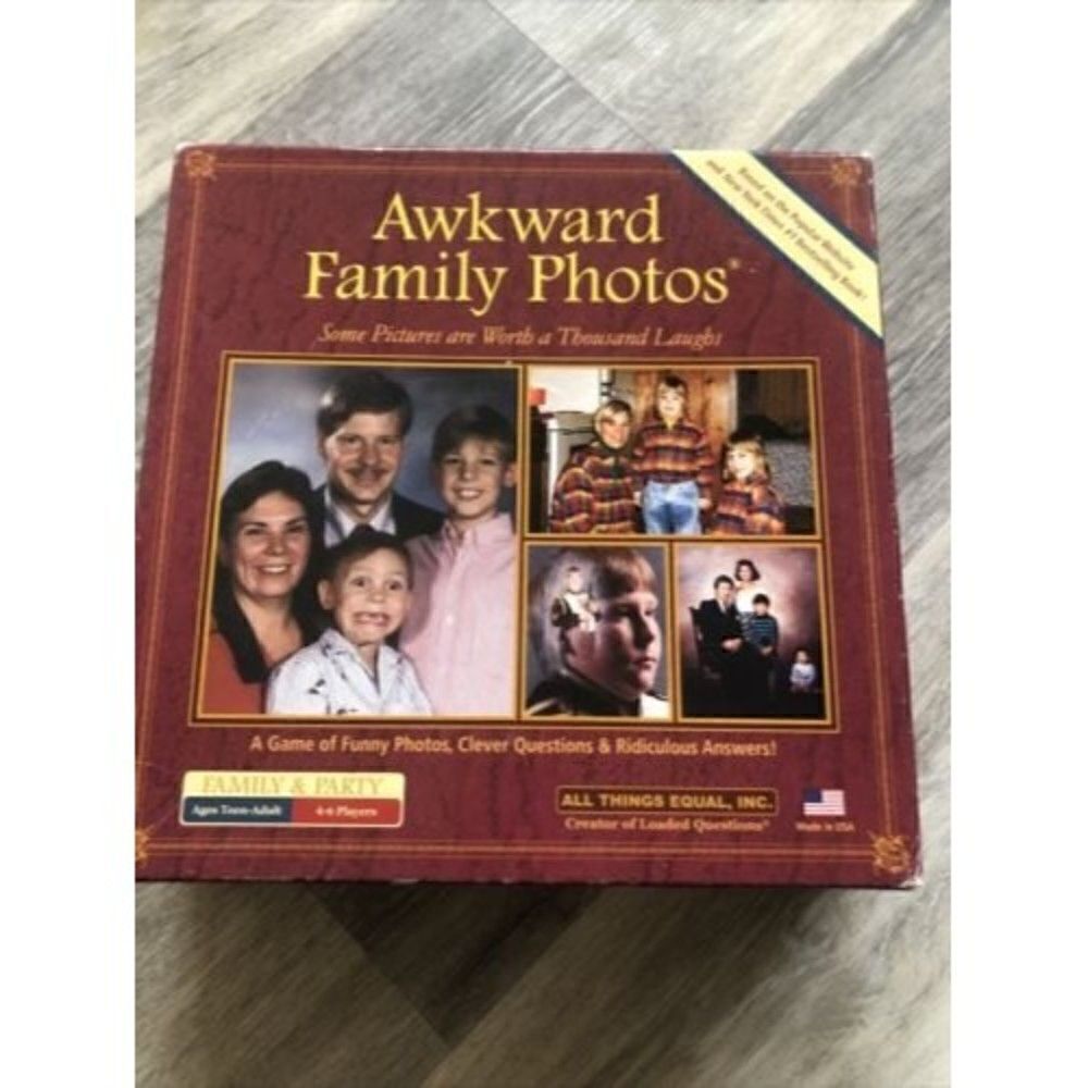AWKWARD FAMILY PHOTOS Board Game. Some Pictures Are Worth A Thousand Laughs